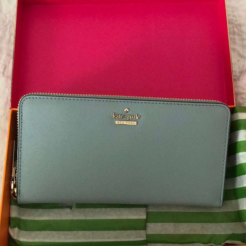 Brand new Kate spade wallet